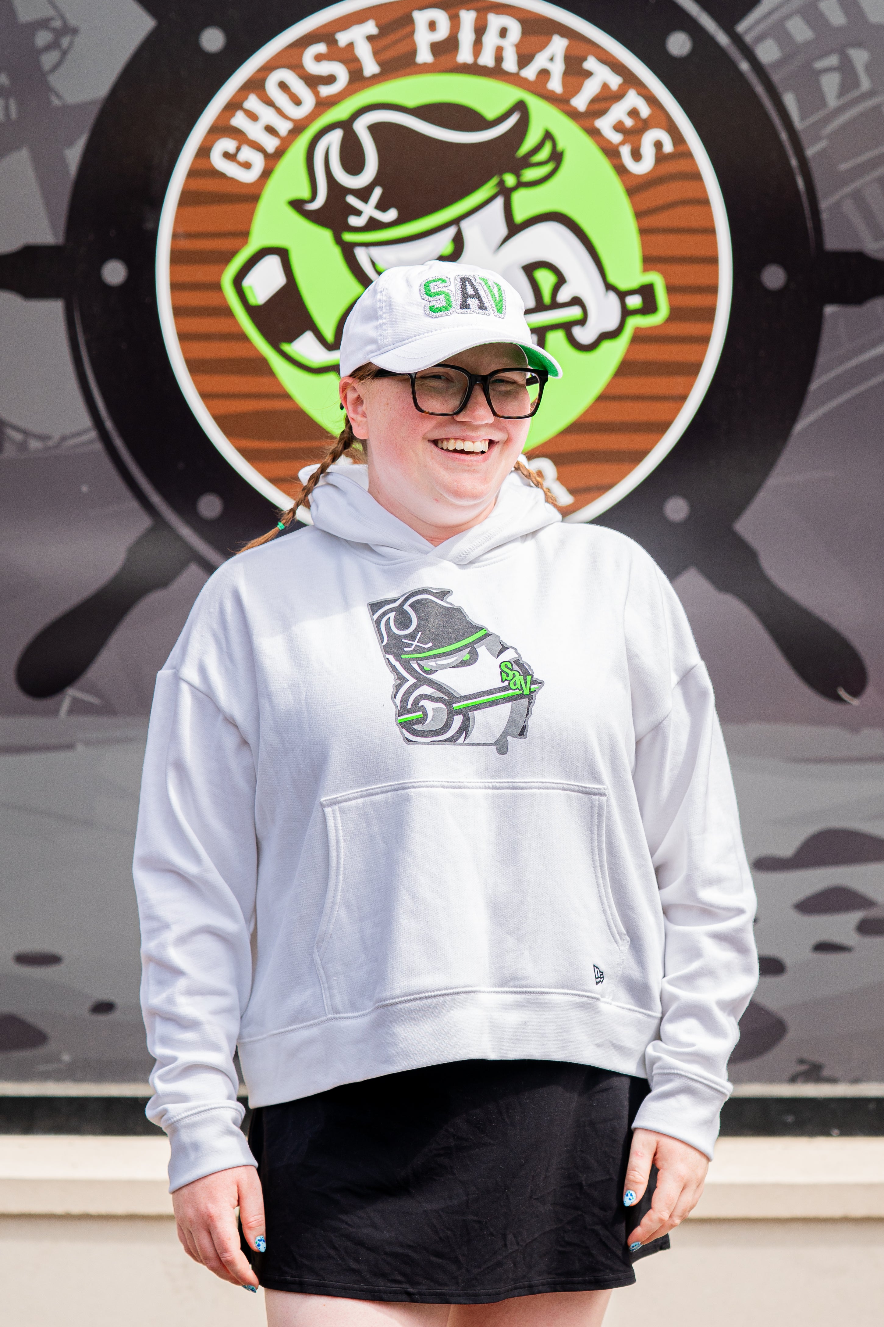 Ghost Pirates Women's White New Era Comeback Hoodie