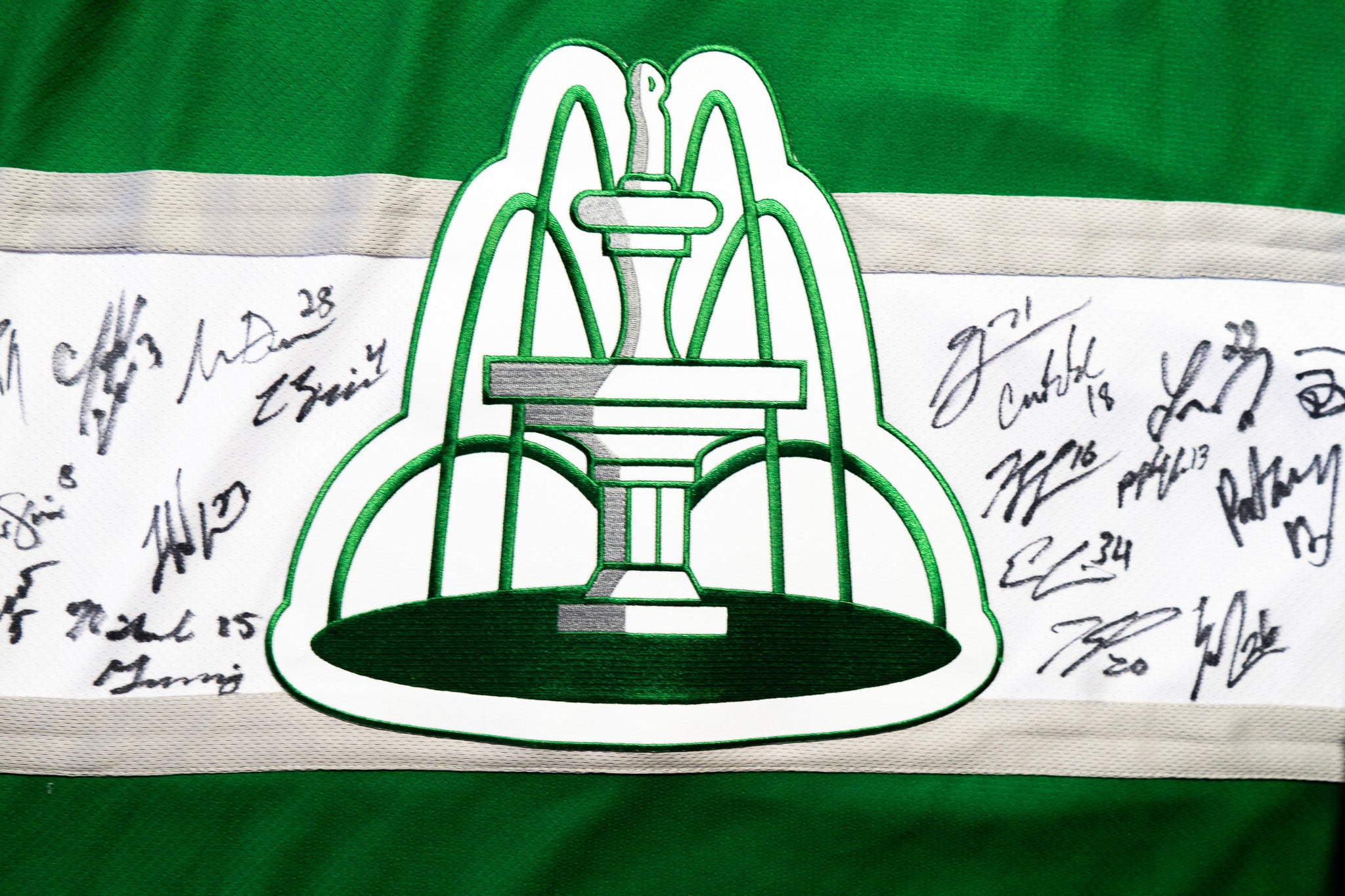 24-25 Team Signed St. Patrick's Day Jersey (XL)