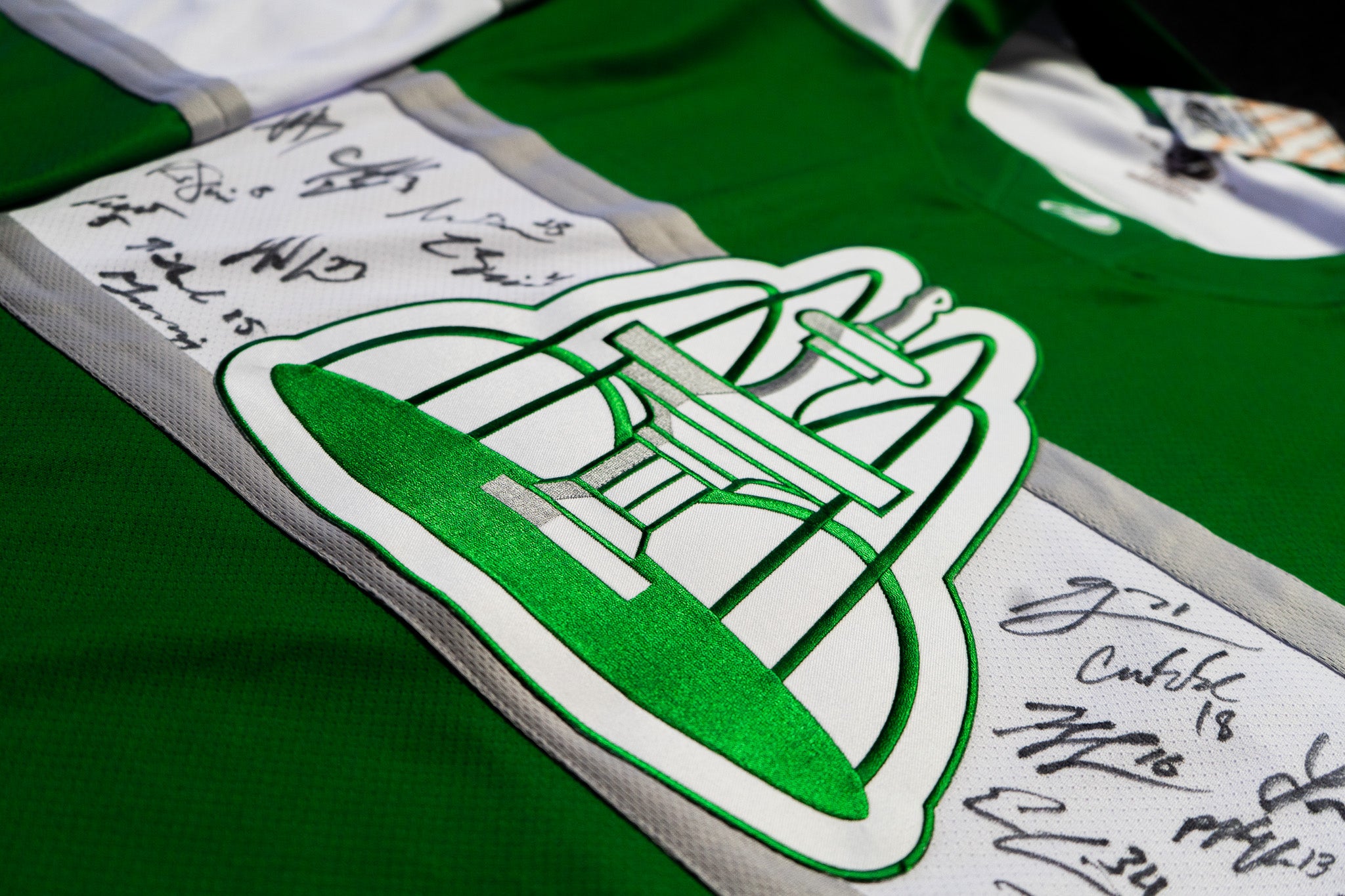 24-25 Team Signed St. Patrick's Day Jersey (XL)